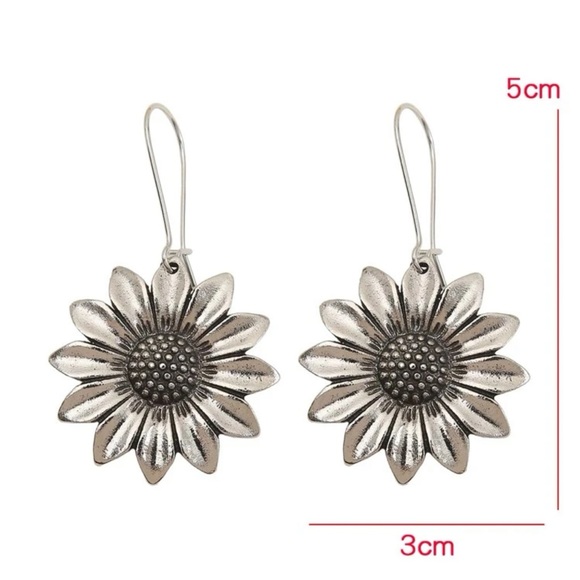 🌻 Awesome Rustic Style Floral Flower Sunflower Hoop Earrings 🌻 - Picture 4 of 4